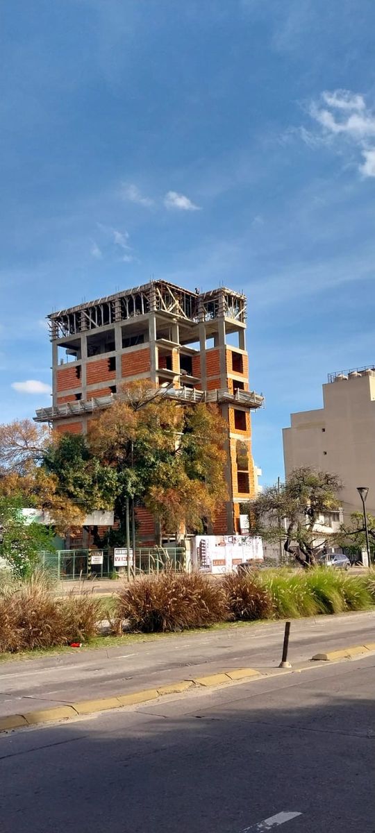 AV PRESIDENTE PERON 2800 · Morón — foto 12