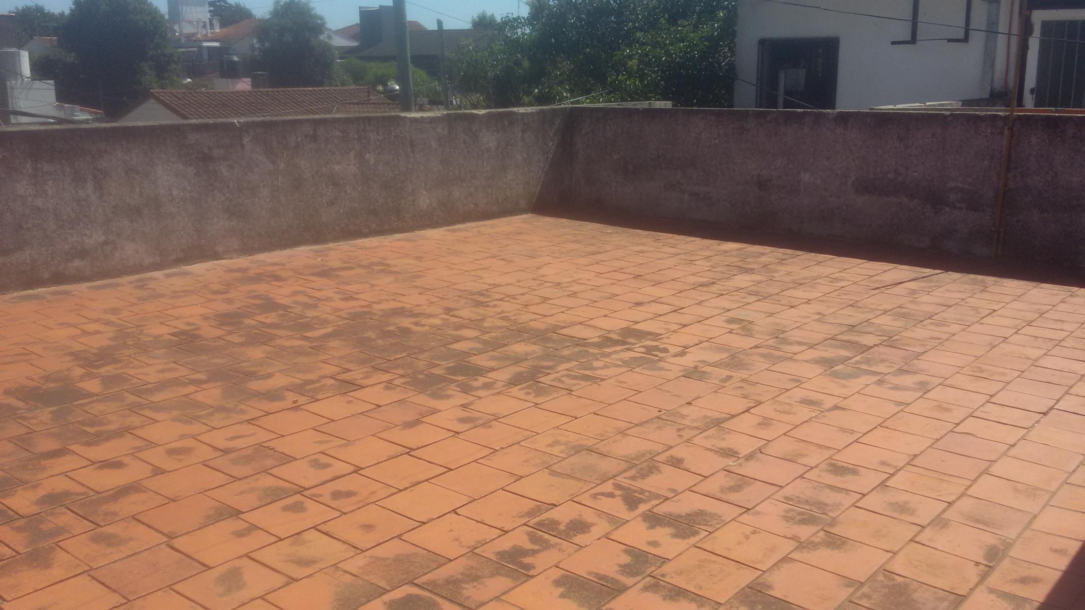 PROPIEDAD PLANTA ALTA DE 3 AMB CON PATIO TERRAZA