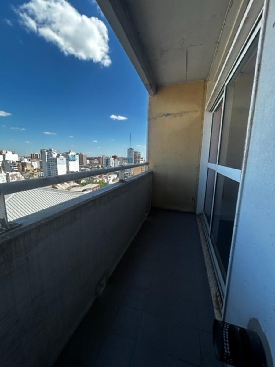 Belisario Hueyo 160 Torre 6 Piso 11 · Avellaneda — foto 4