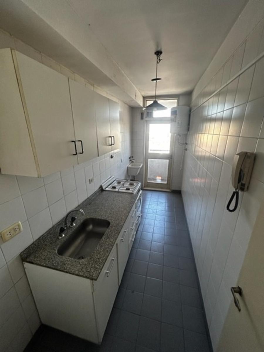 Belisario Hueyo 160 Torre 6 Piso 11 · Avellaneda — foto 5