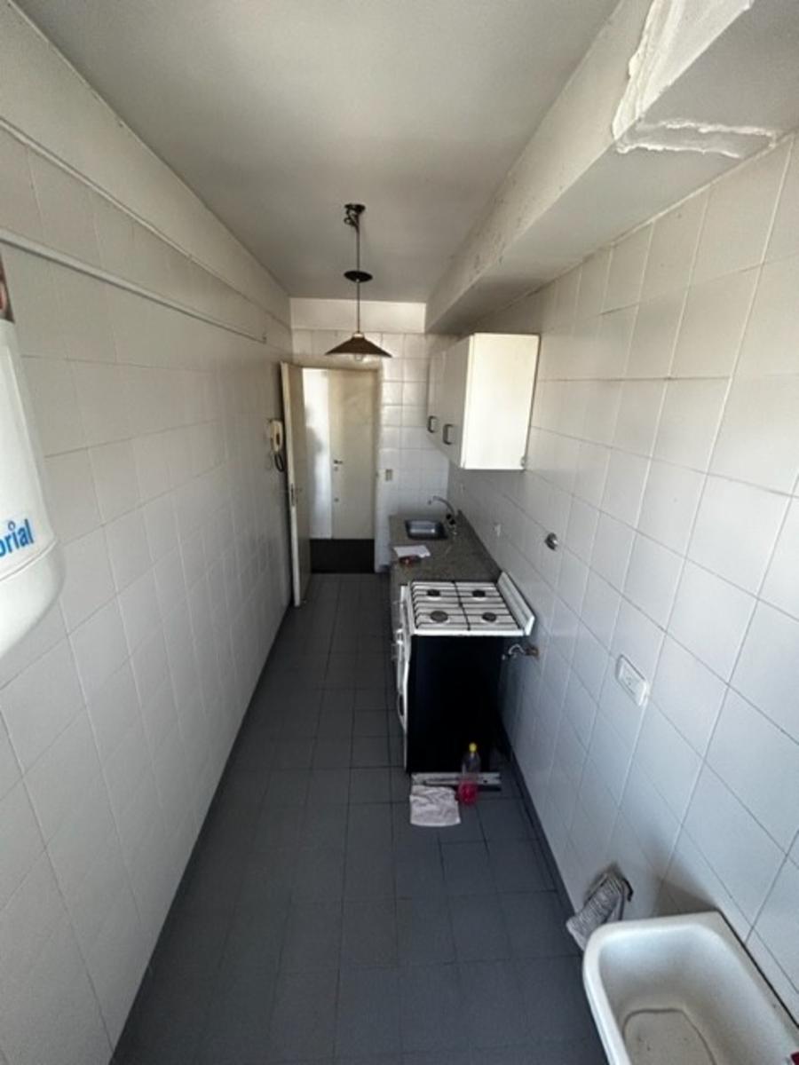 Belisario Hueyo 160 Torre 6 Piso 11 · Avellaneda — foto 8
