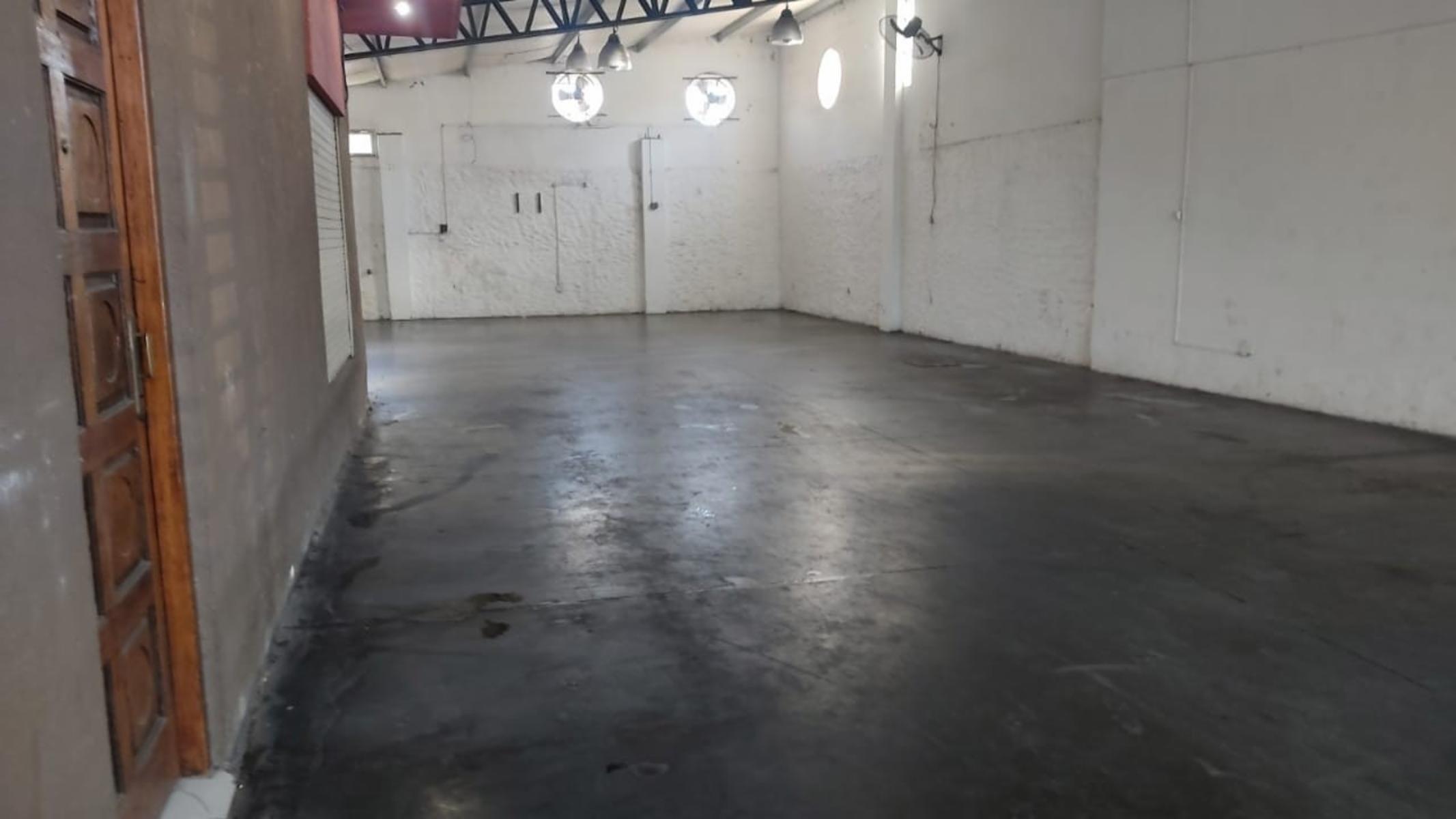 Hipólito Yrigoyen 18107 · Almirante Brown — foto 10