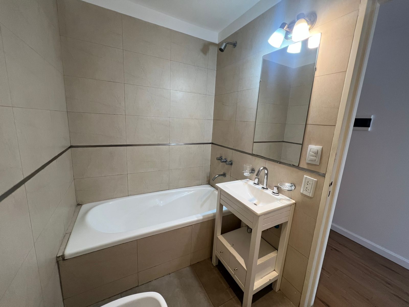 LARRAZABAL 248 · Villa Luro — foto 4