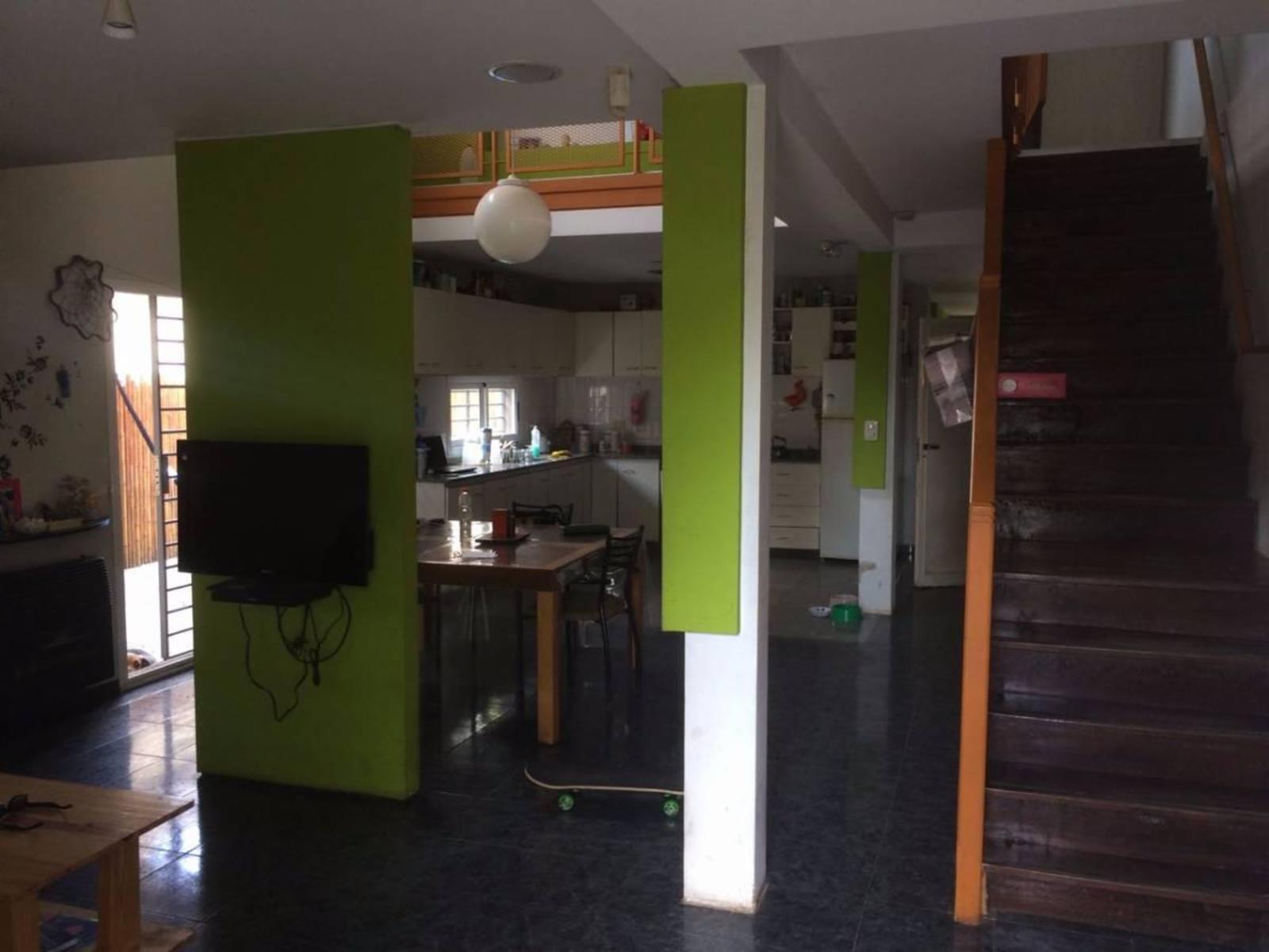Nother 3122 · Almirante Brown — foto 3