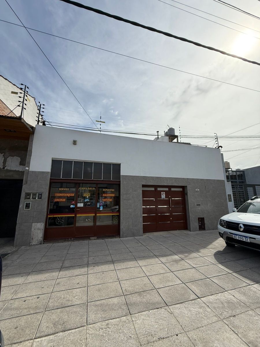 Venta Local Con Vivienda Integrada - Fondo Libre - A Refaccionar - LomasDel Mirador