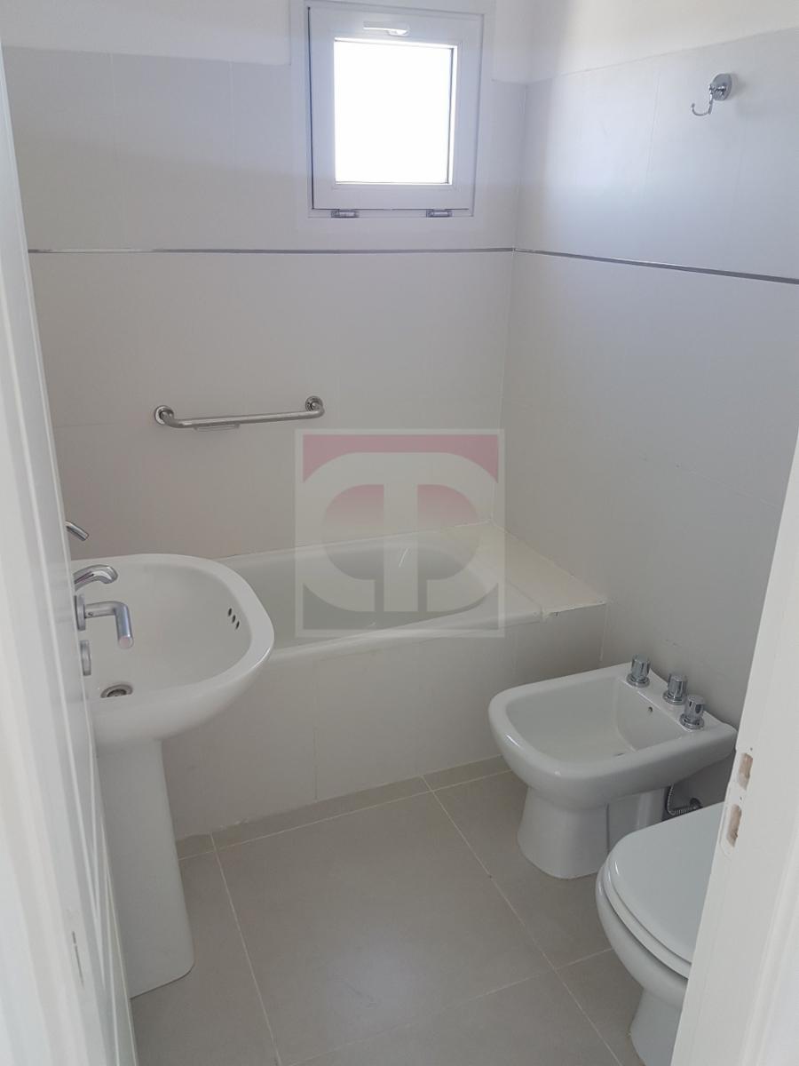 Venta departamento 1 dormitorio - 1 baño, edificio Don Bosco. · Capital — foto 9