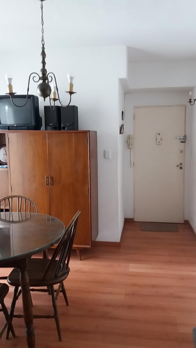 Excelente semipiso  equipado,  2 dormitorios con cochera y dependencia en calle Tucumán  a 1/2 cuadra de Avda. Colón.- · General Pueyrredon — foto 10