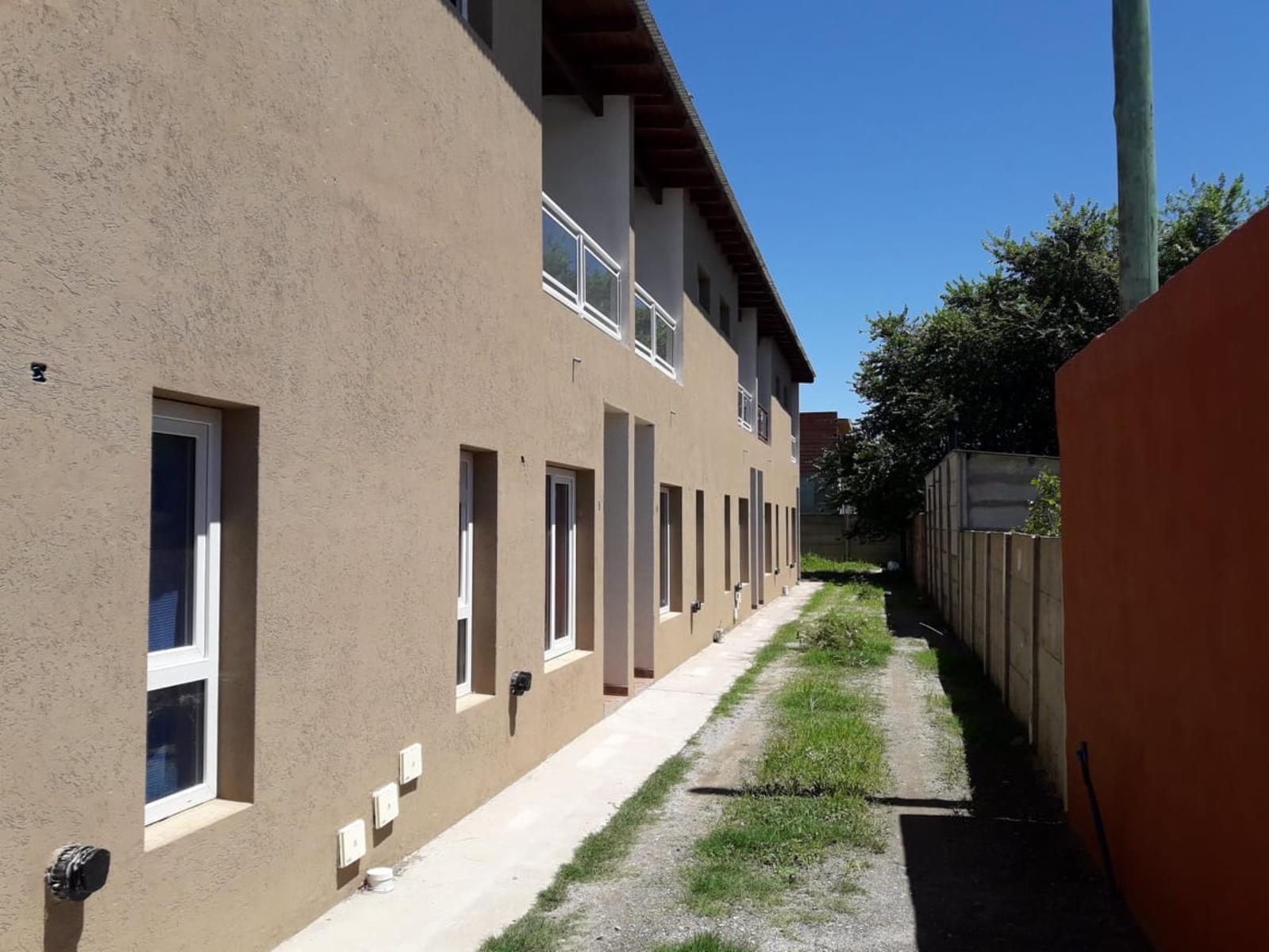 AV. ACTIS 2000 · Tandil — foto 10