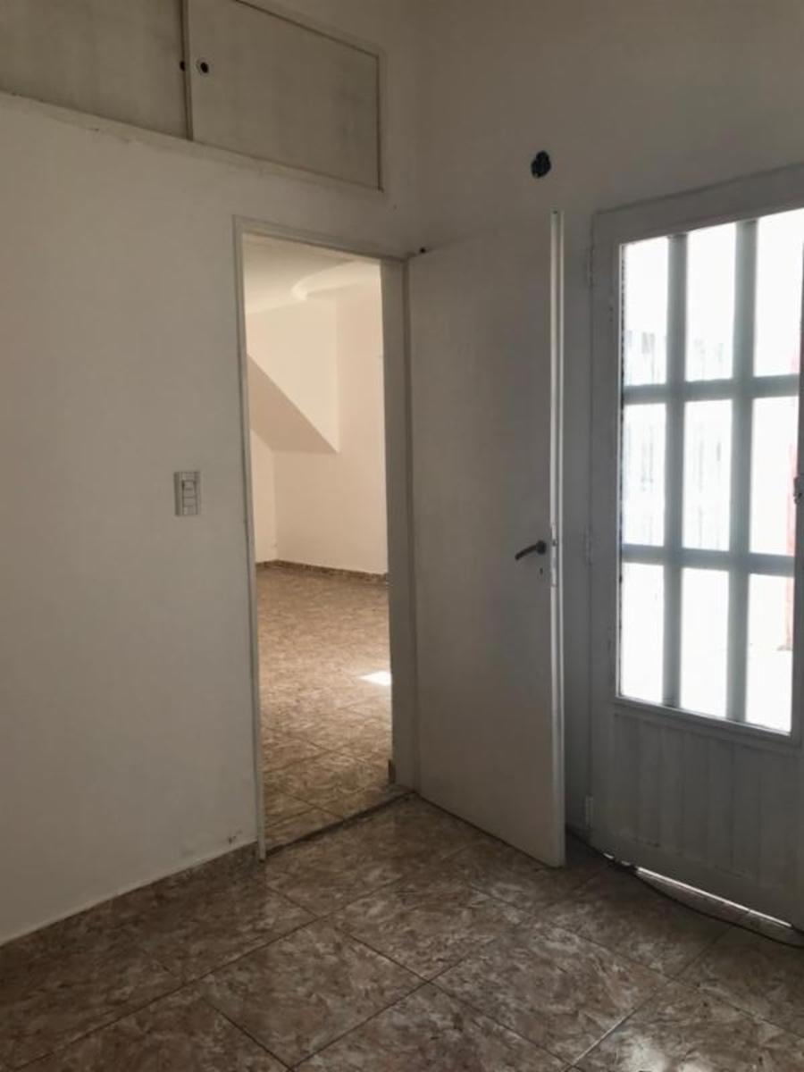 Remedios de Escalada · Tres De Febrero — foto 10