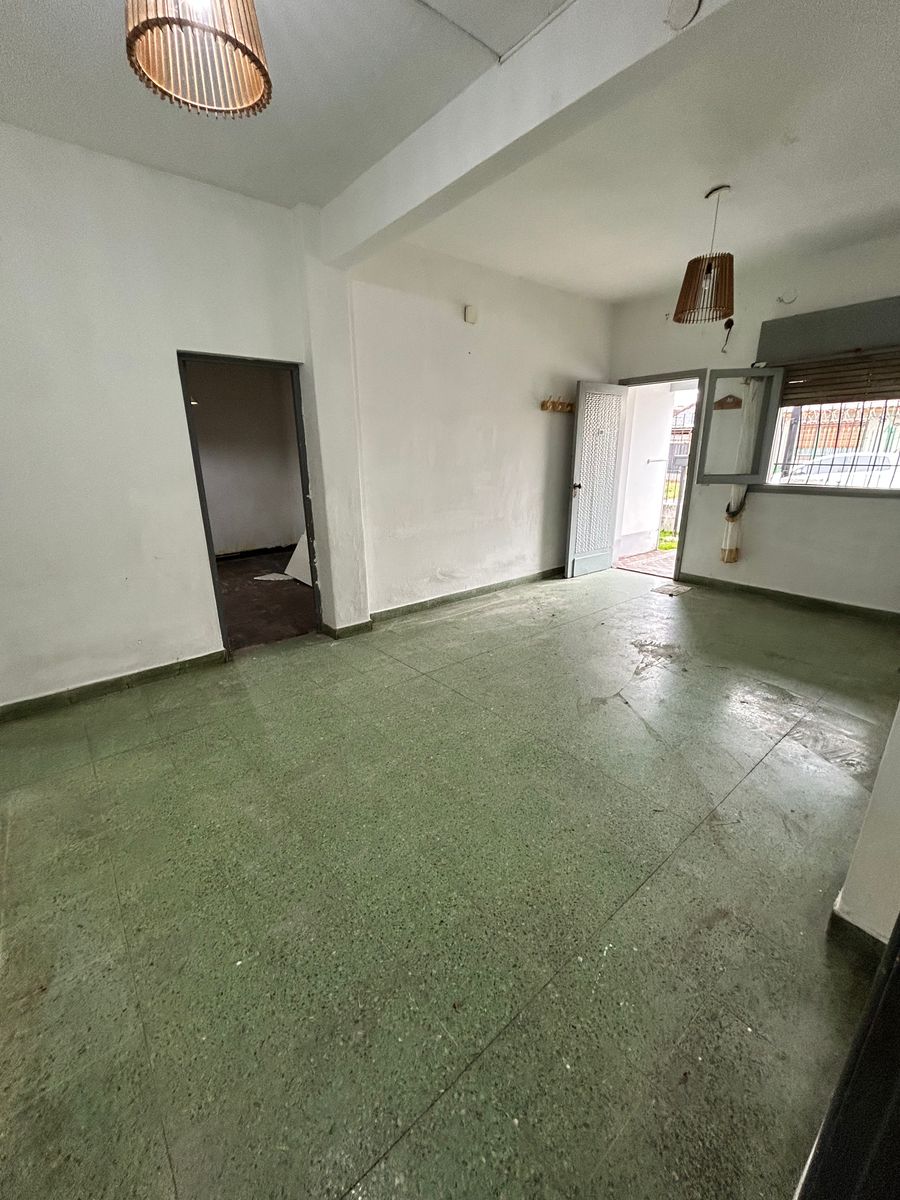 Gral. Monteagudo 920 · Morón — foto 4