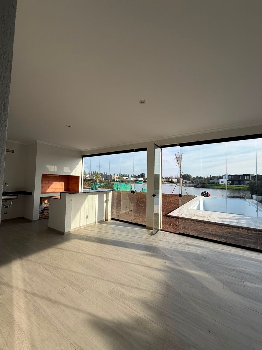 San Matias (Mermoz Sur 2000) · Escobar — foto 19