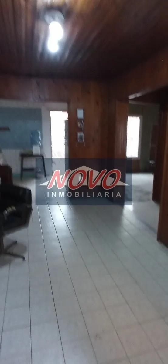 3 de febrero DE FEBRERO 4000 · Lanús — foto 3