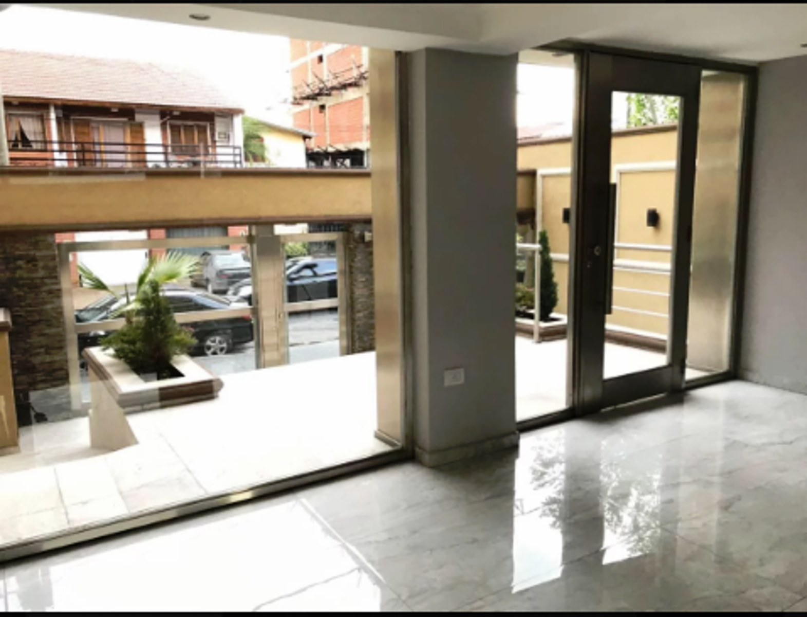 Ministro Brin 3400 · Lanús — foto 16