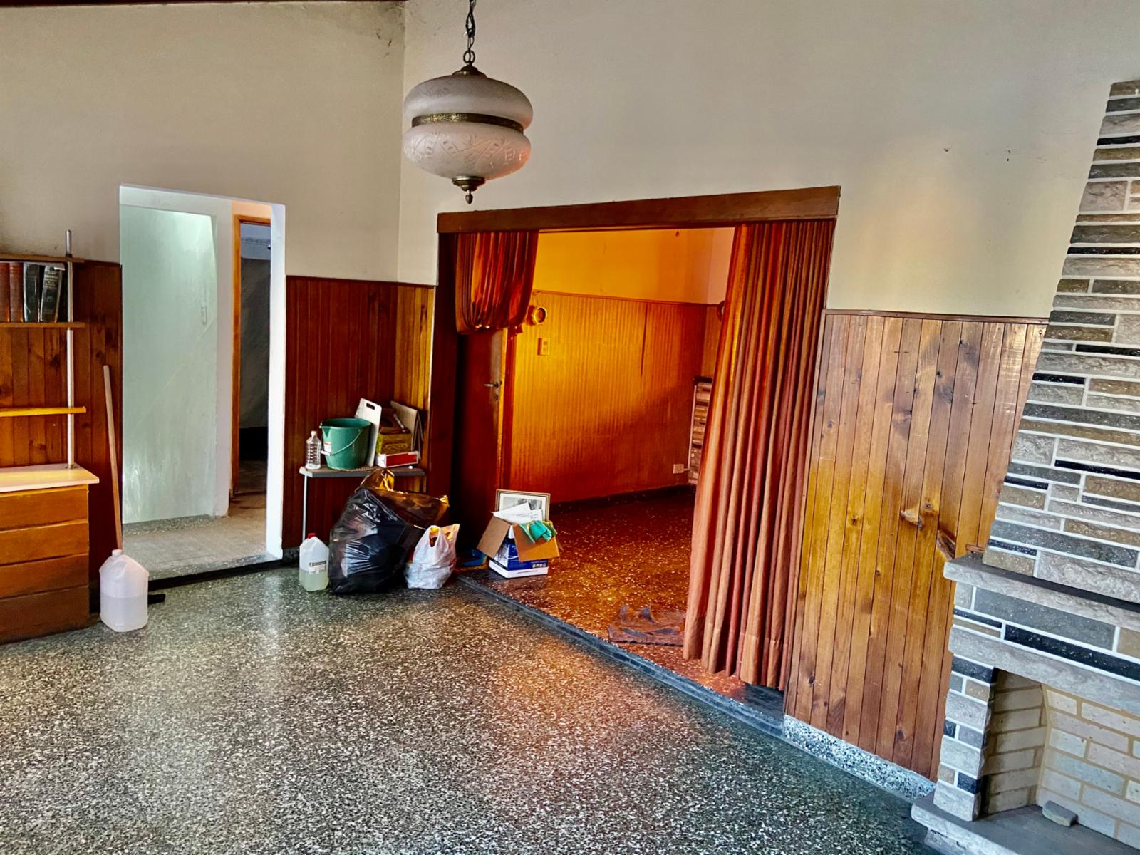 Chanas 1257 · Morón — foto 3