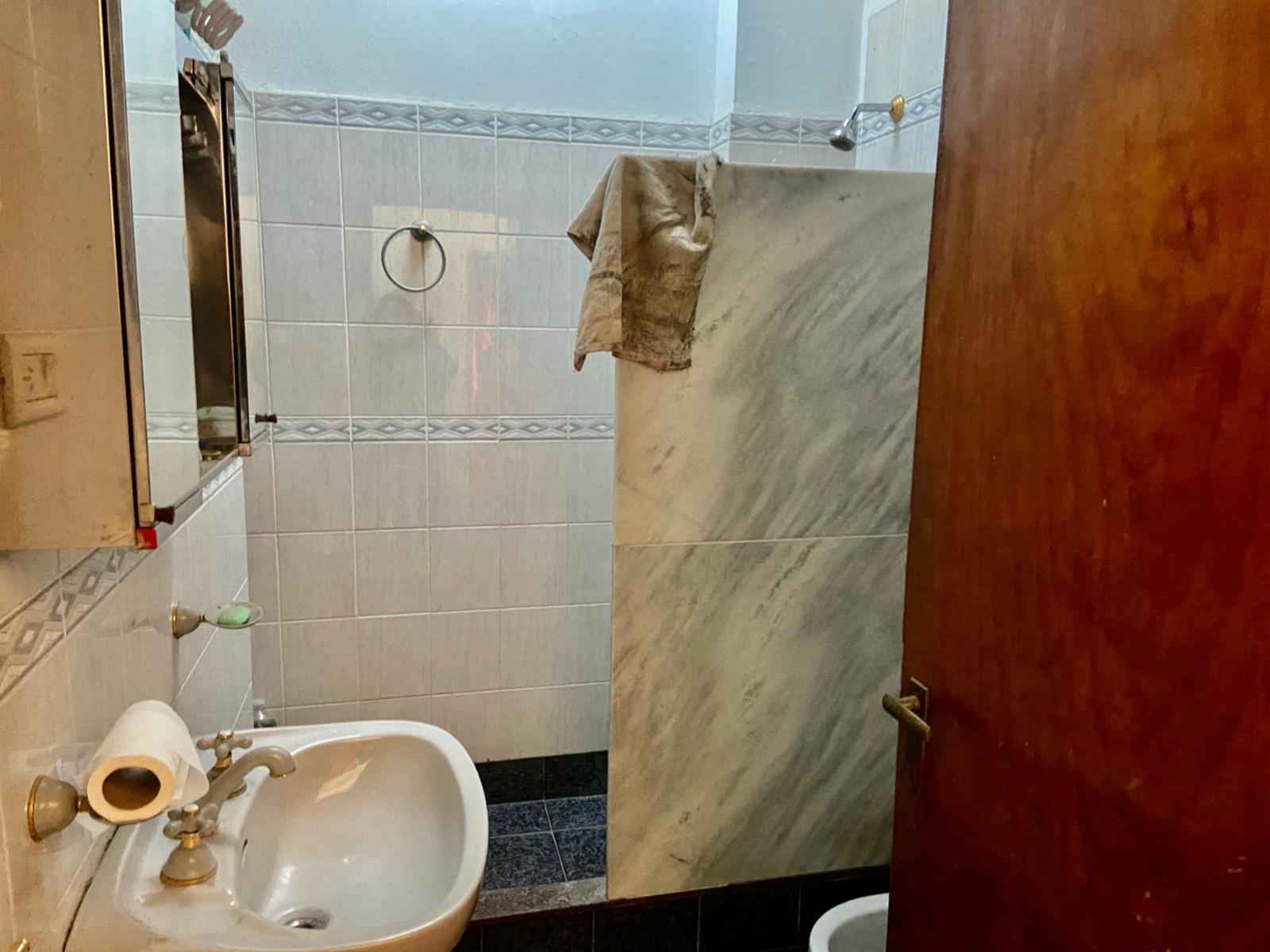 Chanas 1257 · Morón — foto 8