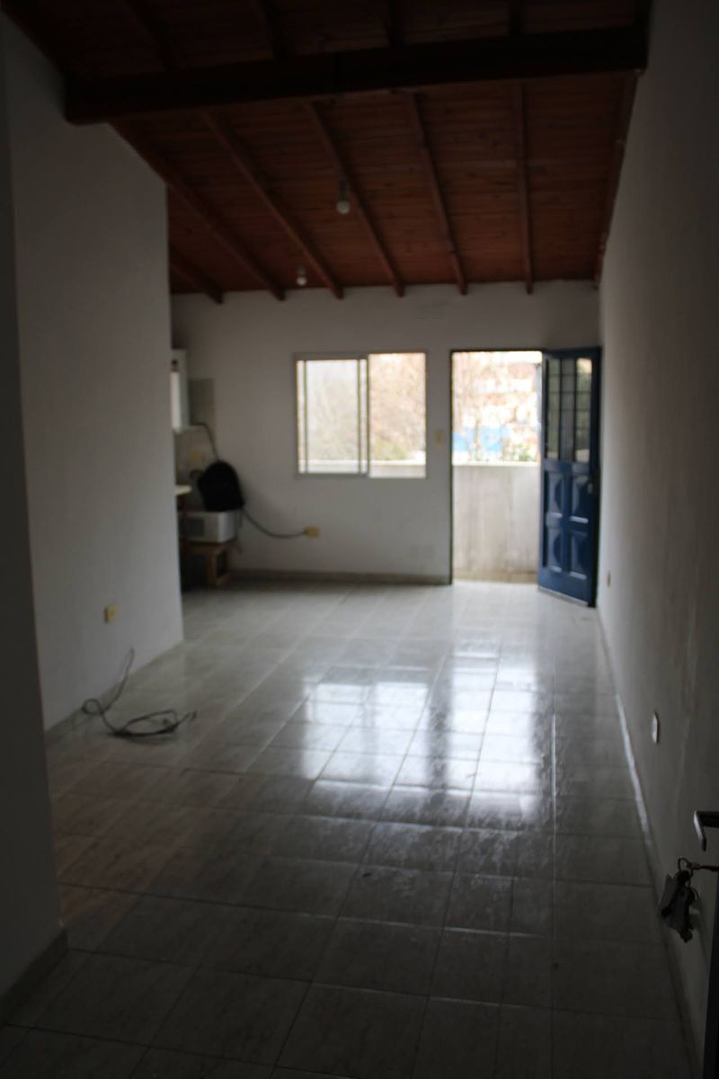 General Enrique Mosconi 3106 · Tres De Febrero — foto 10