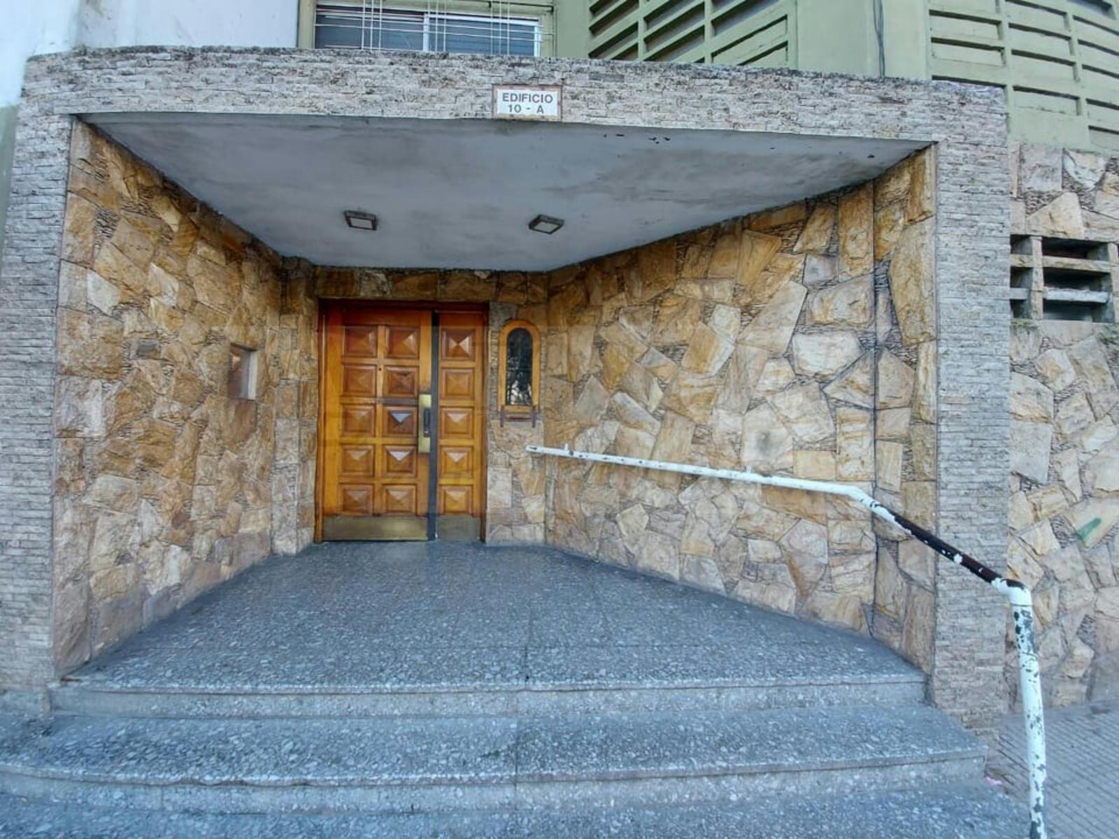 2 DE ABRIL DE 1982 · Villa Lugano — foto 5