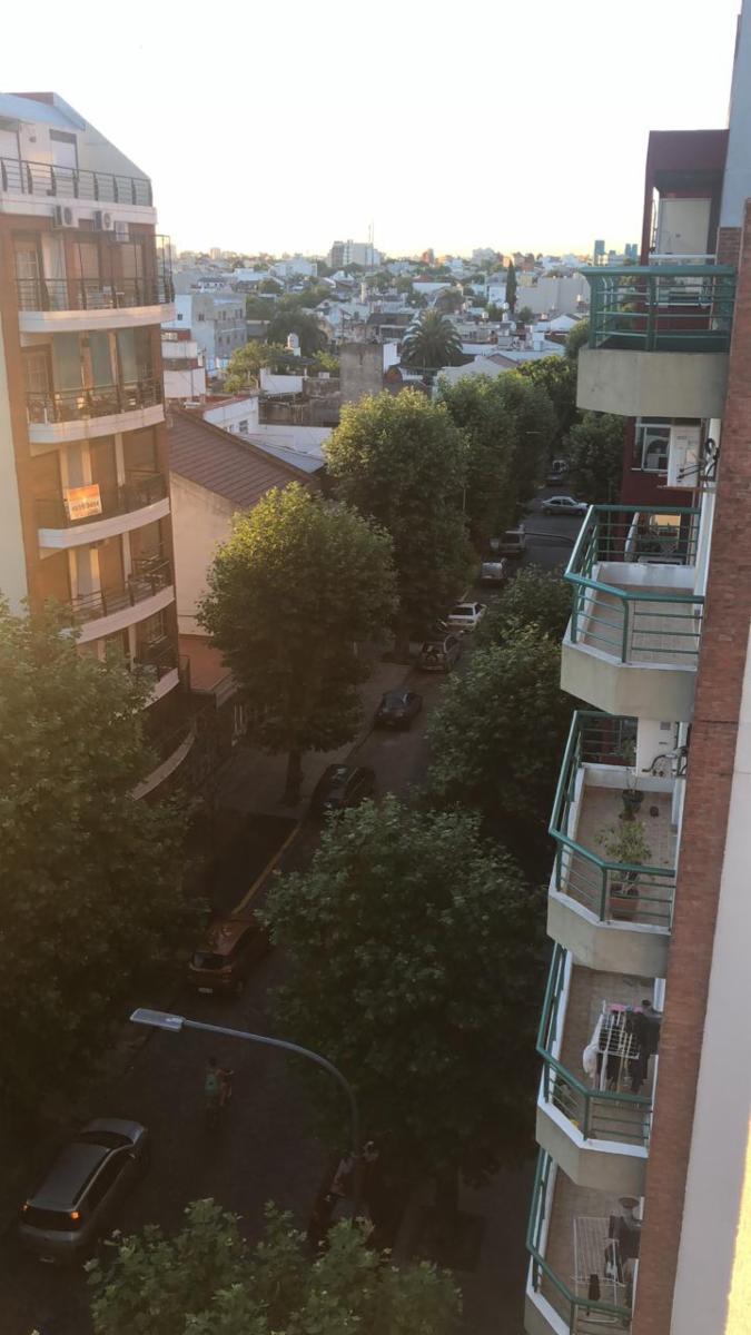 MARTINIANO LEGUIZAMON  1600 · Liniers — foto 9