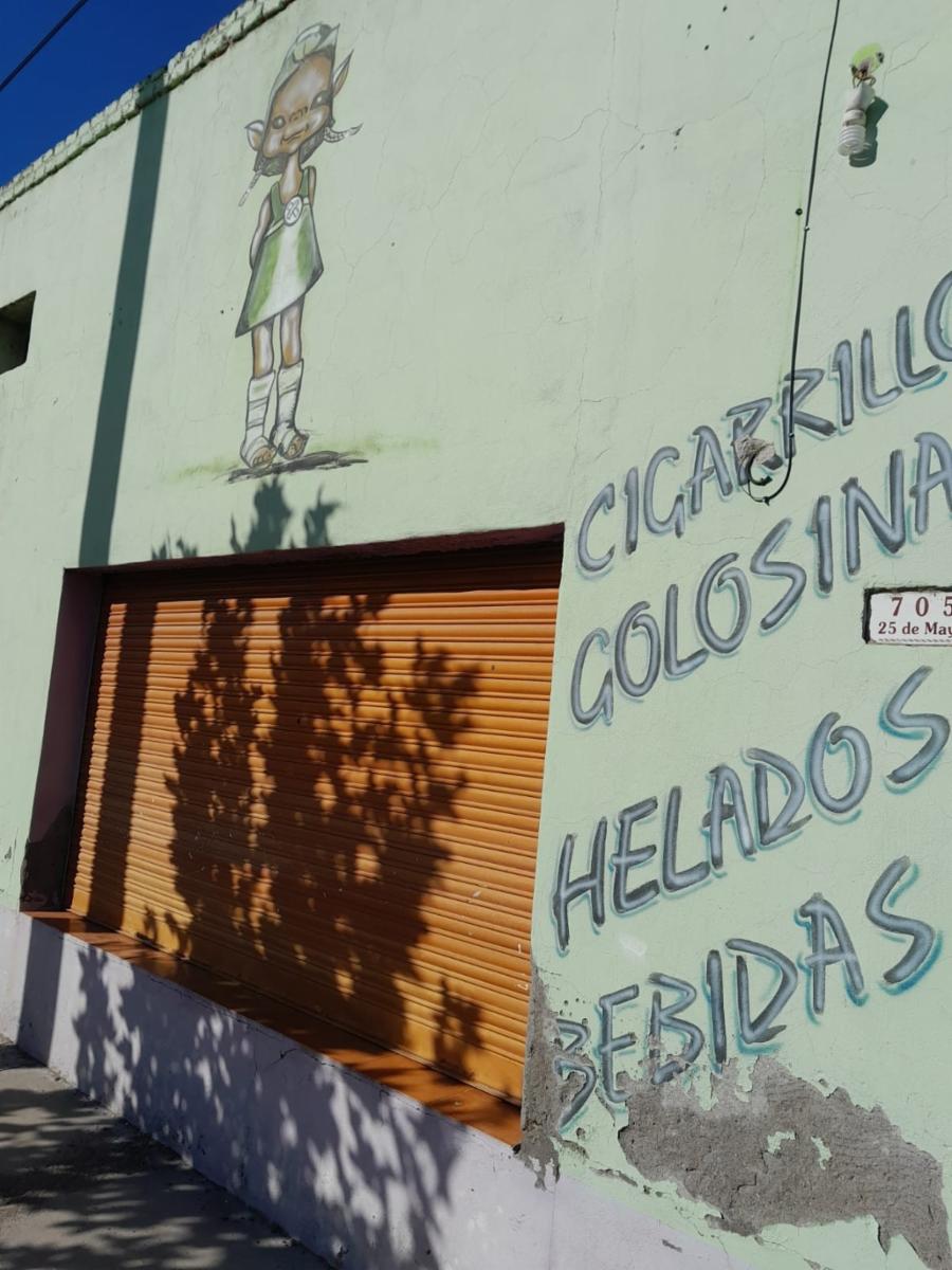 25 de Mayo 721 y esquina Dr. Molina. · Avellaneda — foto 23