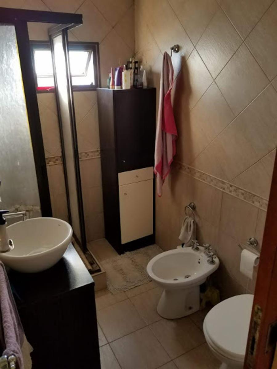 Aristobulo del valle 462 · Lanús — foto 5