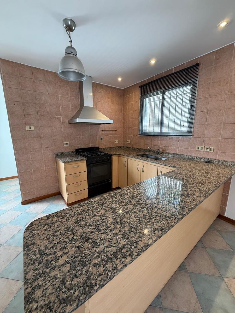 AMANDA ALLEN 484 · Hurlingham — foto 4