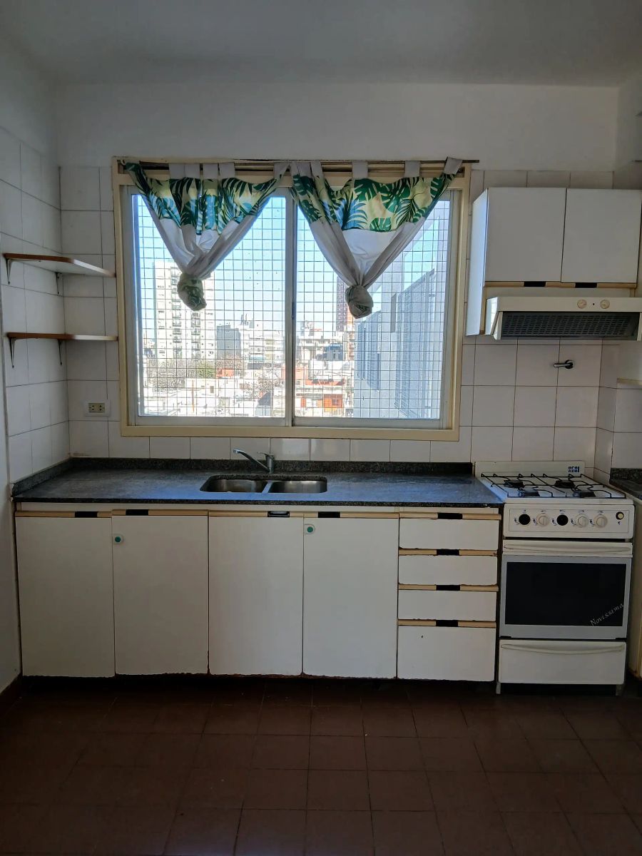 CHIVILCOY 322 · Floresta — foto 11