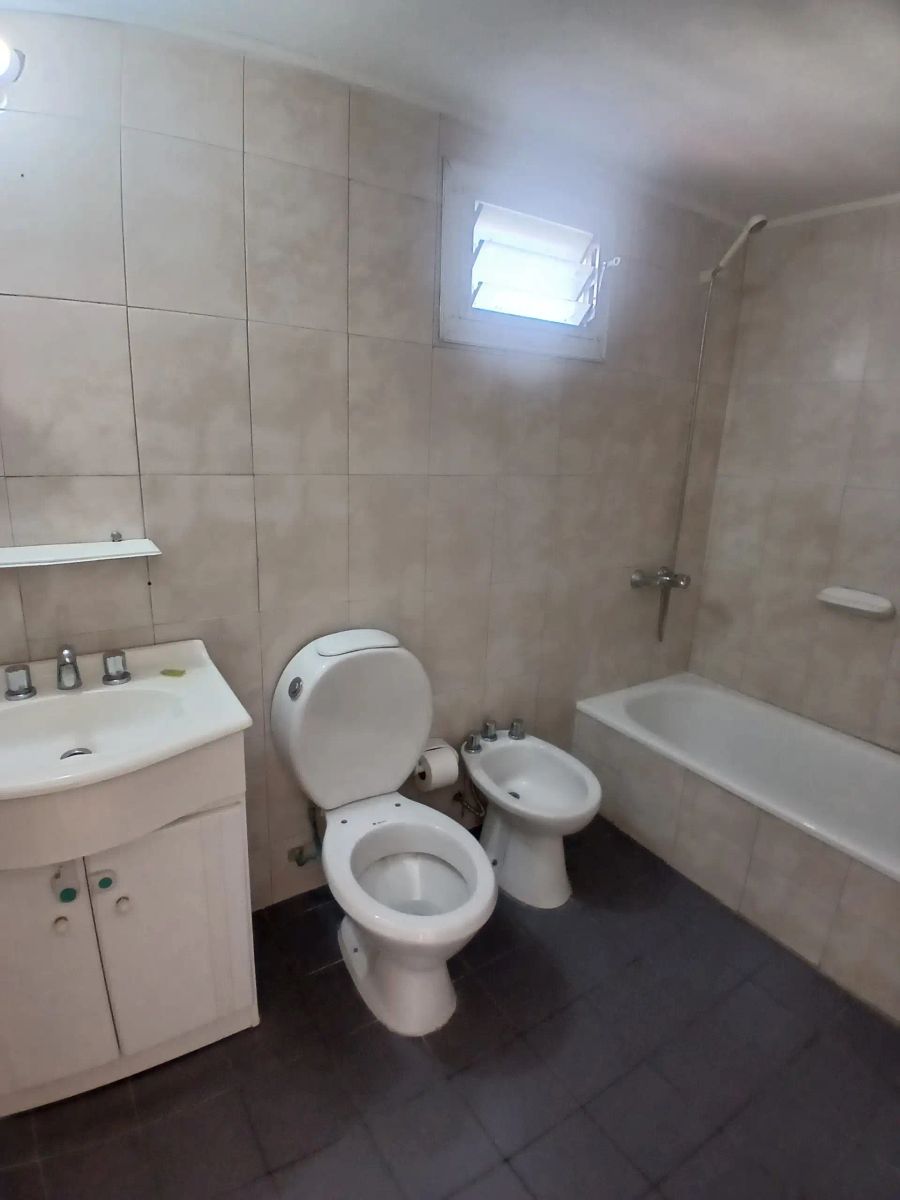 CHIVILCOY 322 · Floresta — foto 17