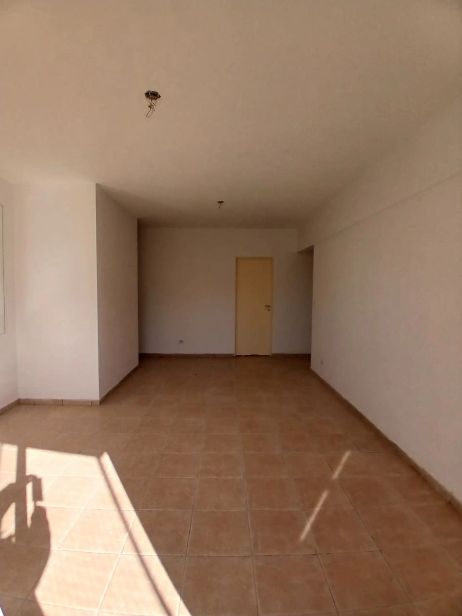 CHIVILCOY 322 · Floresta — foto 5