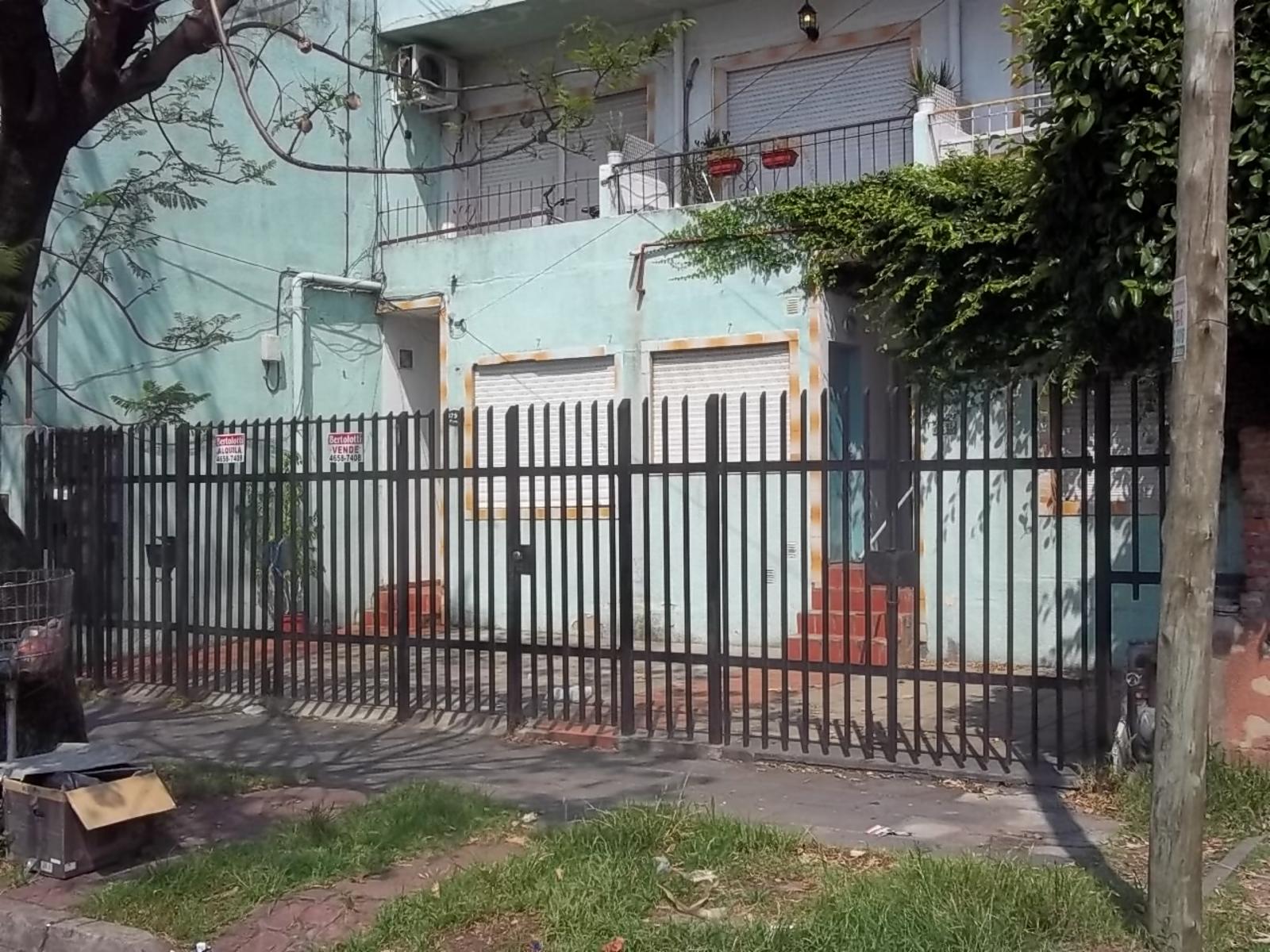 DOLORES 3700 · La Matanza — foto 3
