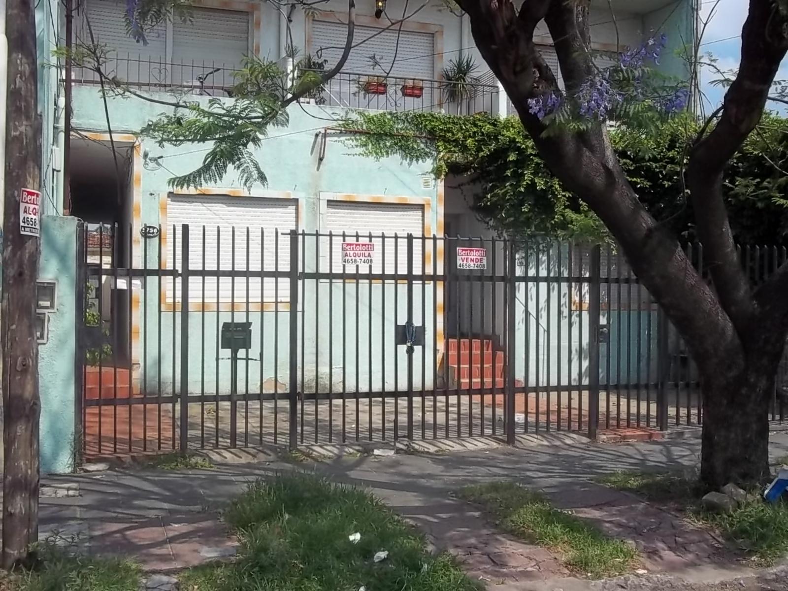 DOLORES 3700 · La Matanza — foto 4