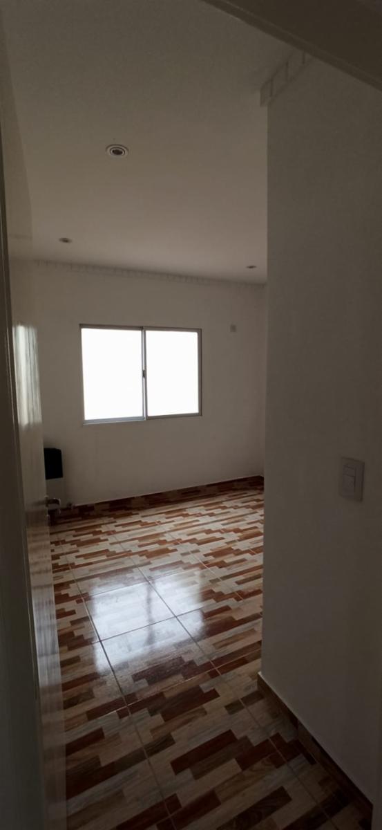 JULIAN LAGOS 1900 · Lanús — foto 26