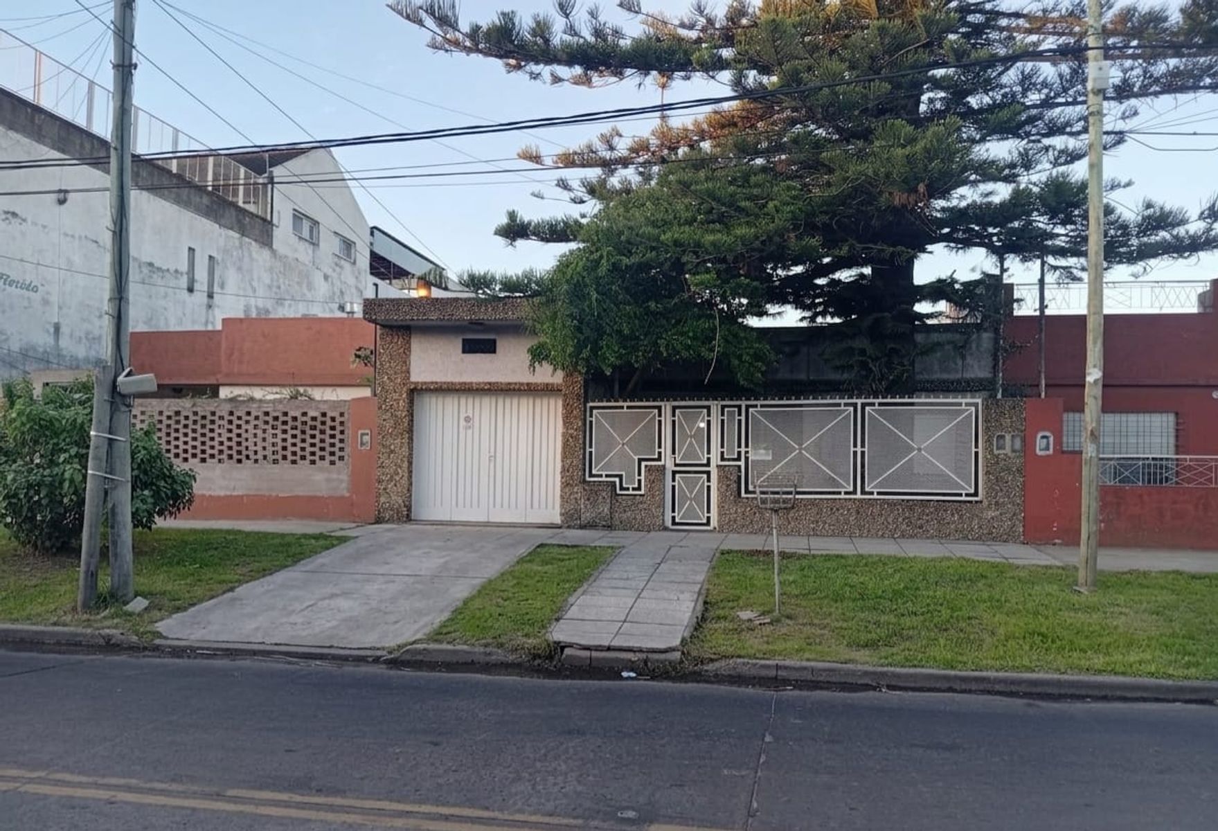 Gabino Ezeiza 8831 · Tres De Febrero — foto 23