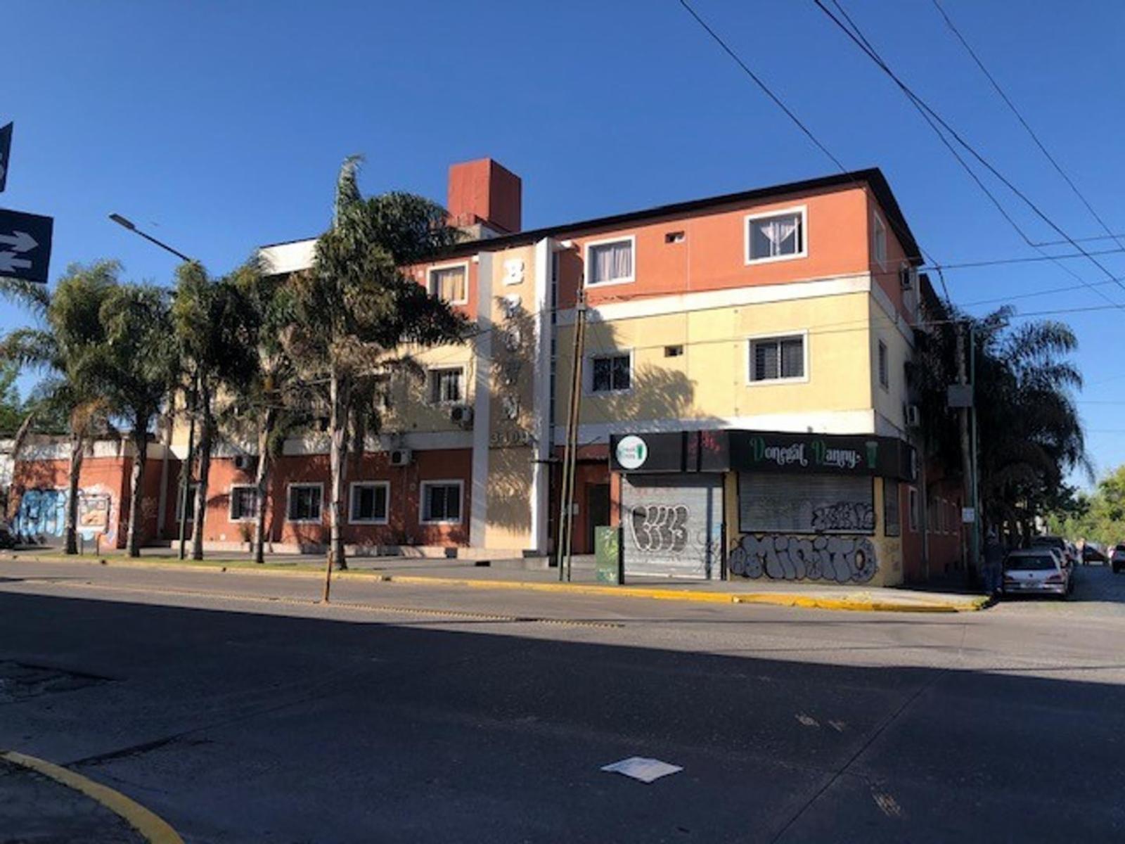 Av. Almirante Brown 3100 · Lomas De Zamora — foto 12