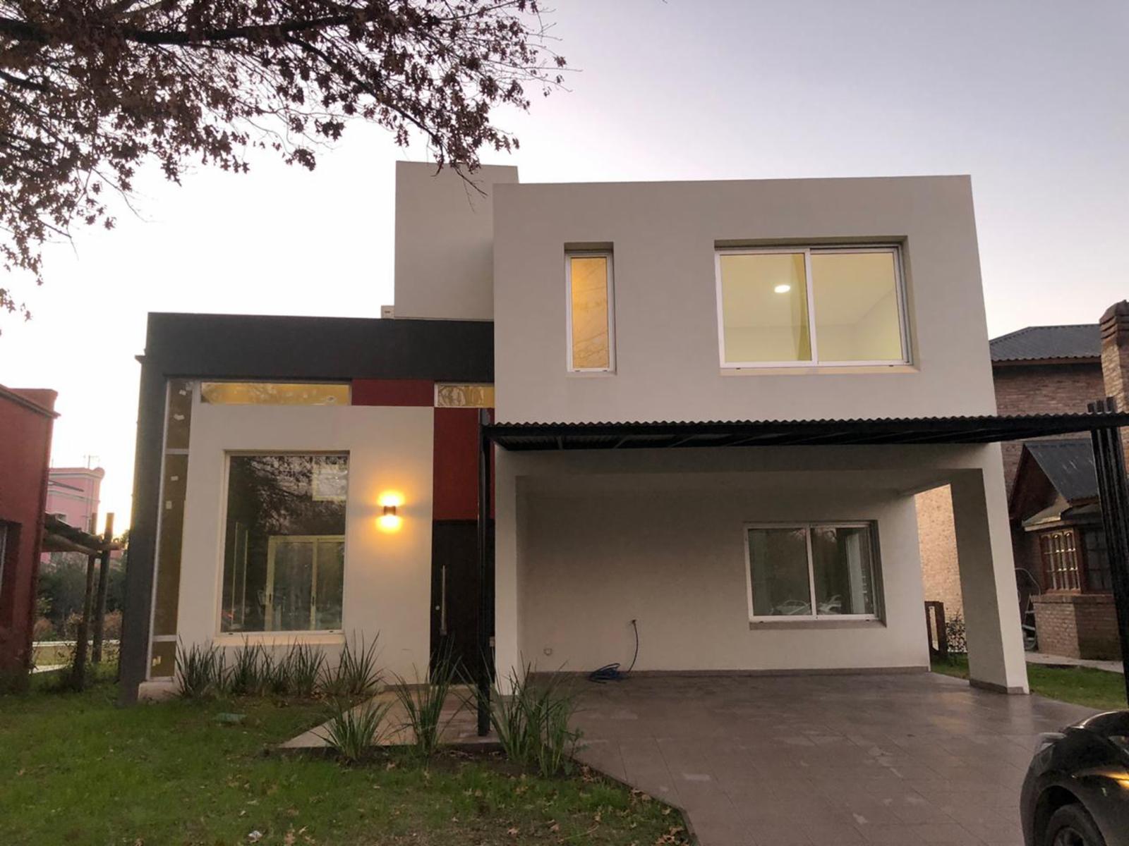 Casa en venta en Country Banco Provincia
