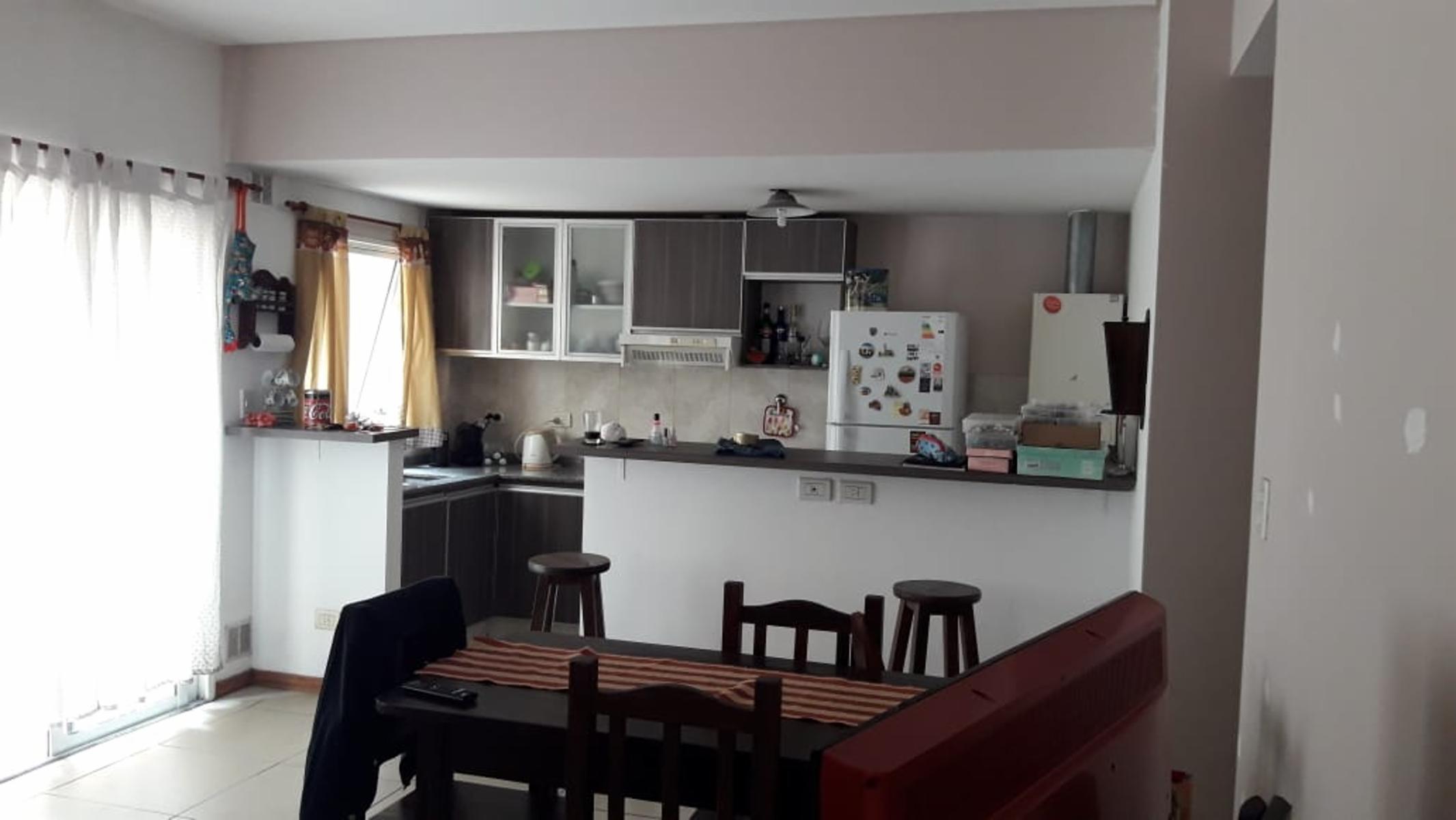 SARANDI 420 · Lomas De Zamora — foto 5