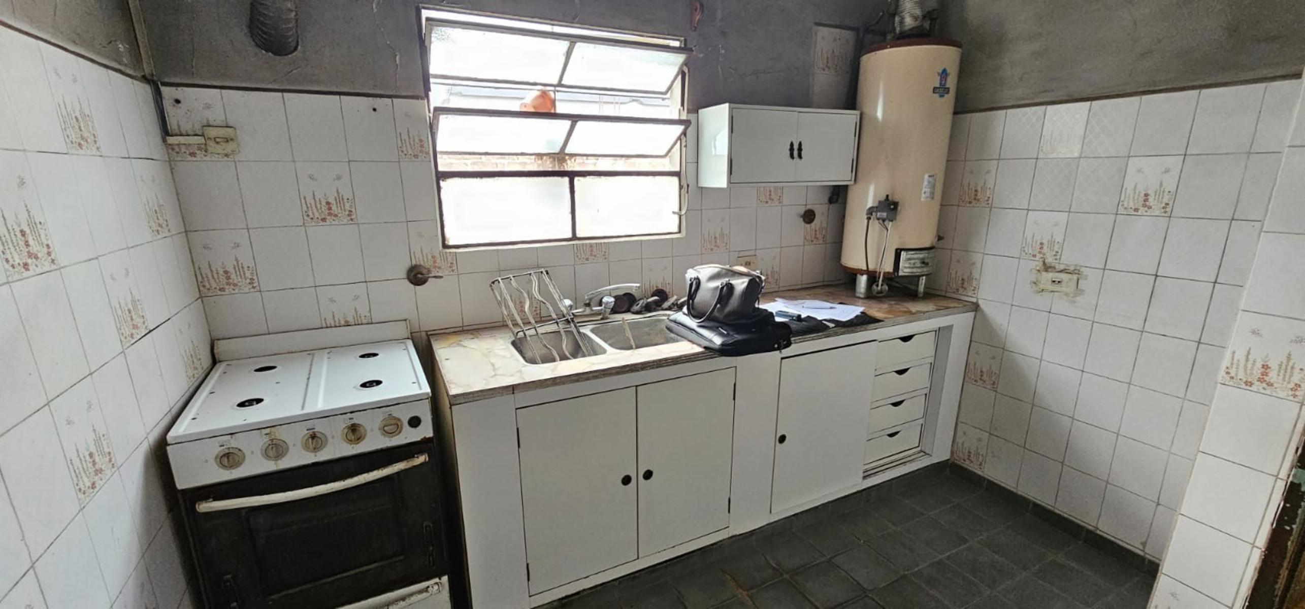 Florencio Sánchez 485 · Almirante Brown — foto 6