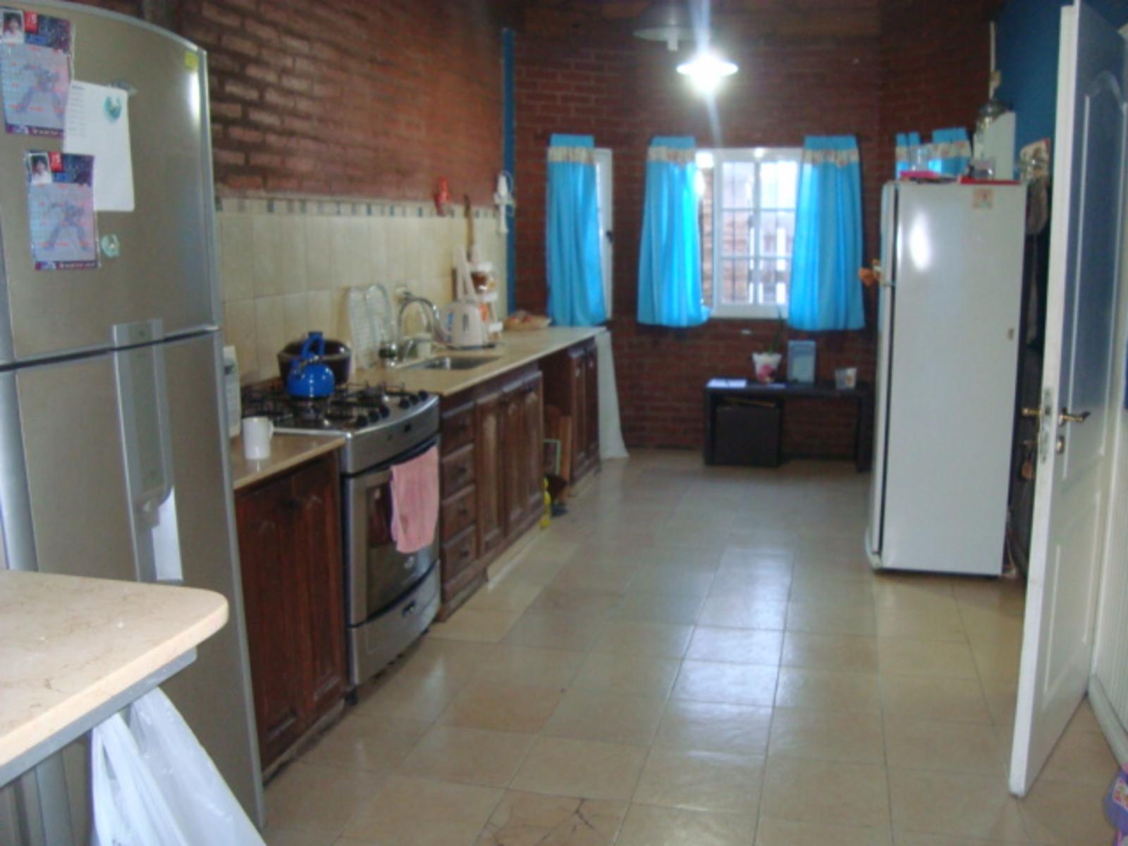 ALVEAR Nº 1700 · Almirante Brown — foto 8