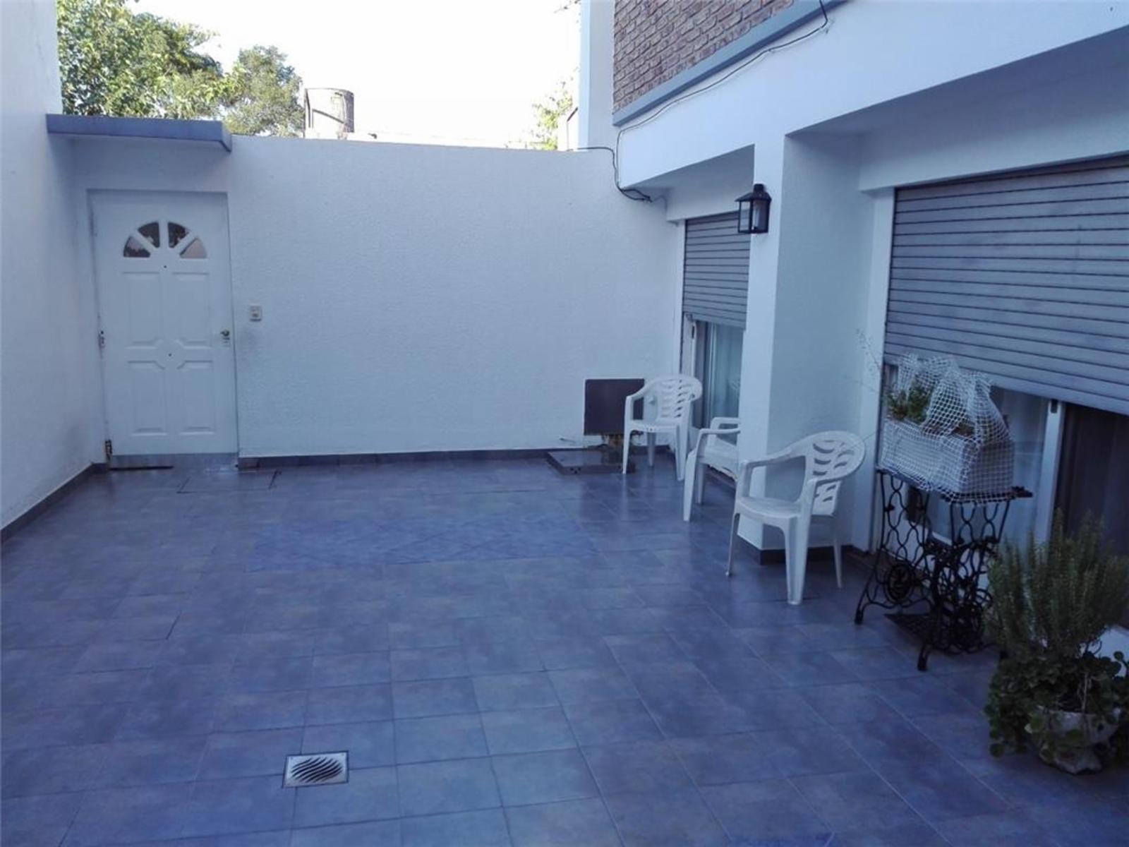 OLIVERIO CESAR 1400 · San Martín — foto 6