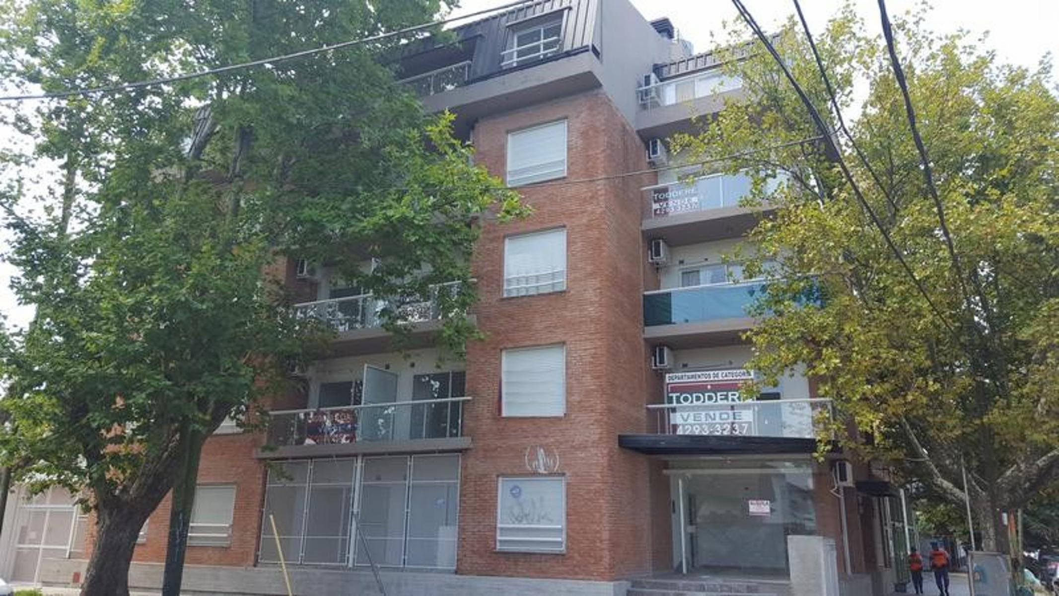 Bartolomé Mitre 2213 · Almirante Brown — foto 4