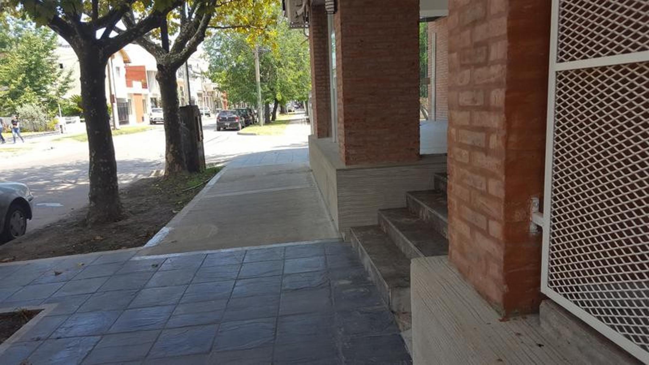 Bartolomé Mitre 2213 · Almirante Brown — foto 6