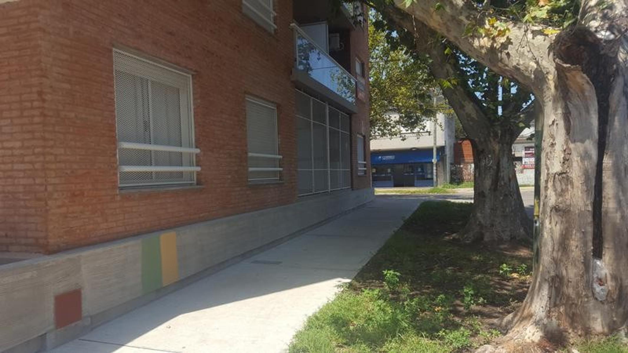 Bartolomé Mitre 2213 · Almirante Brown — foto 7
