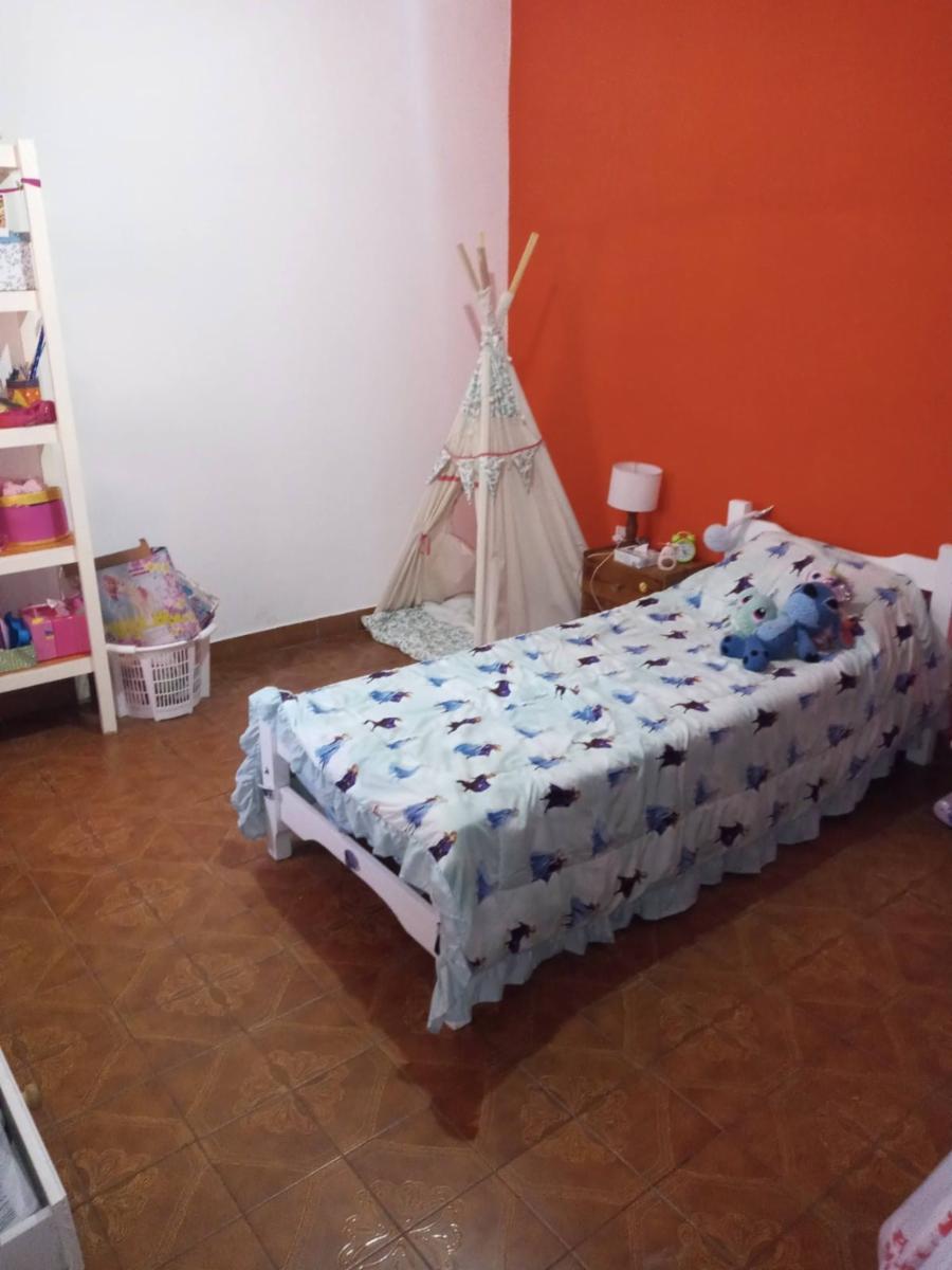 Aguero 900 · Morón — foto 3