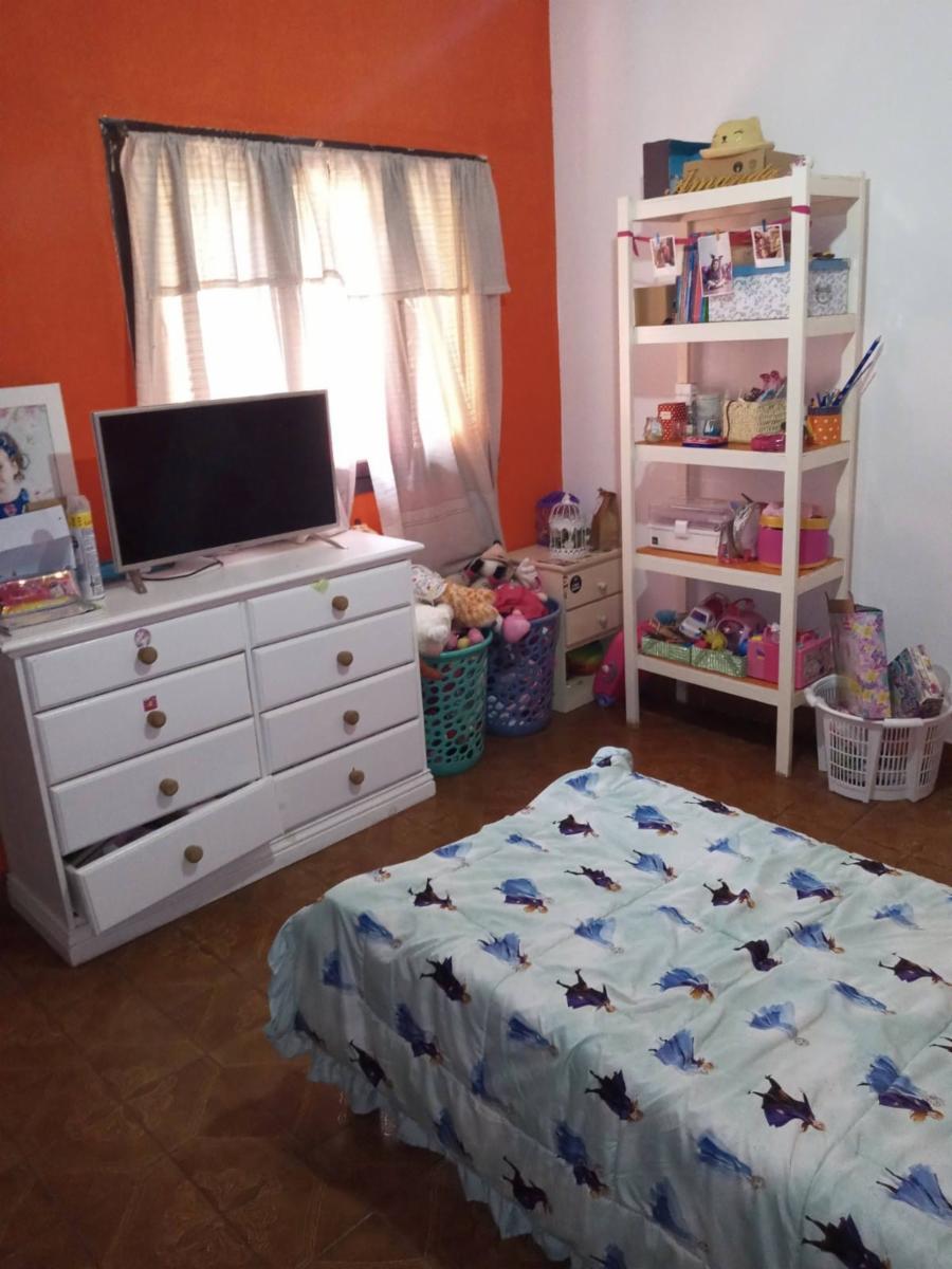 Aguero 900 · Morón — foto 4