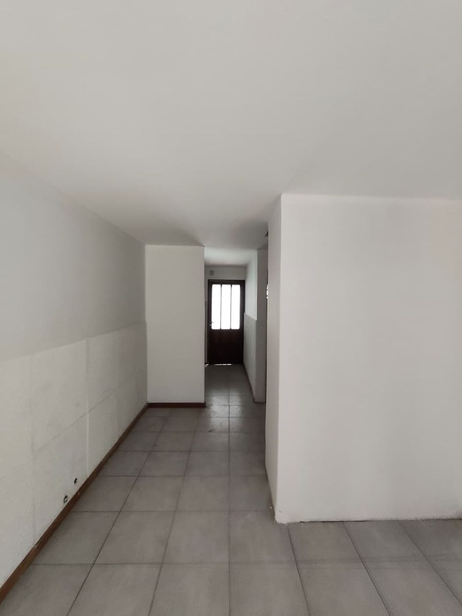 DUPLEX 3 AMBIENTES CON COCHERA EN CASTELAR NORTE