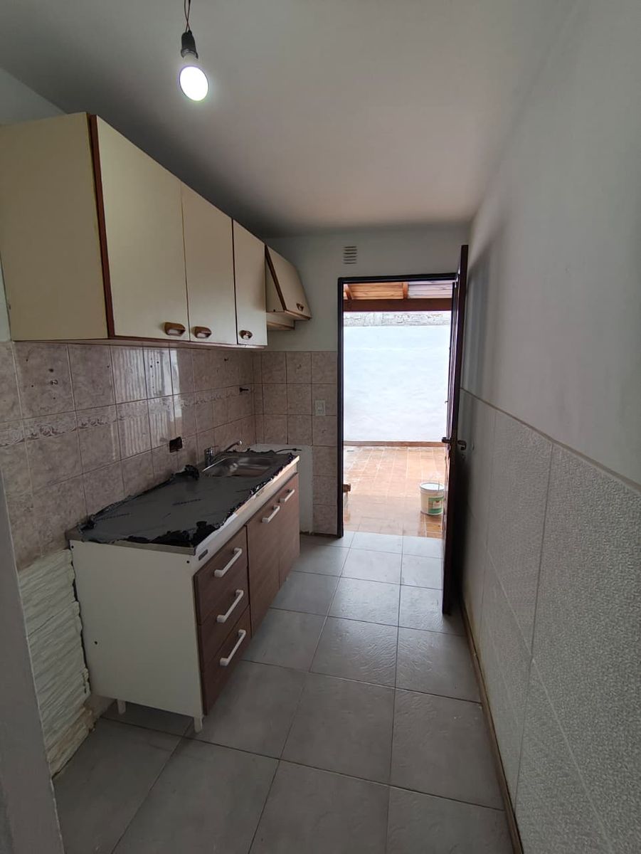 VIAMONTE 3076 · Morón — foto 17