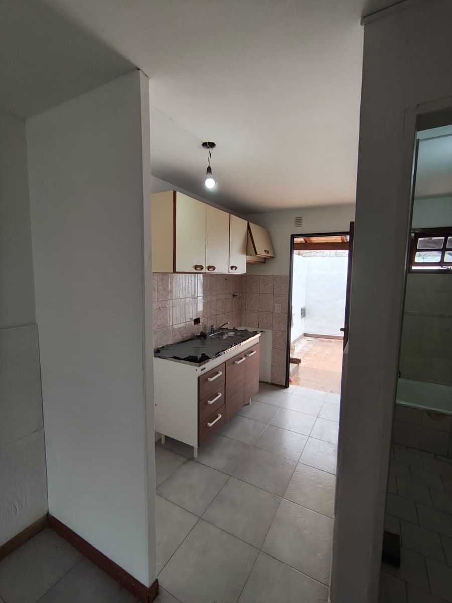VIAMONTE 3076 · Morón — foto 19