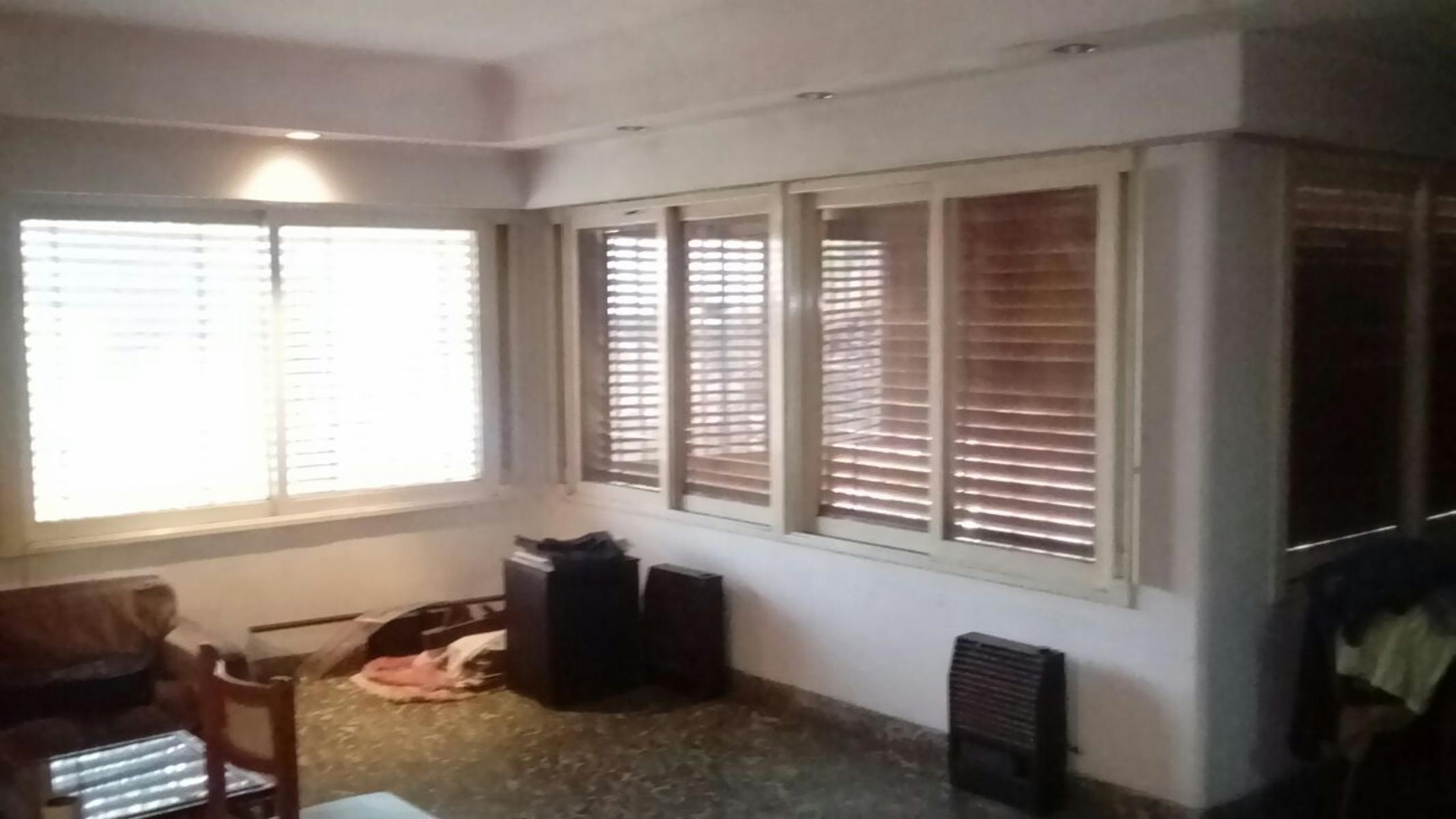 Diego de Carvajal 1058 · Hurlingham — foto 3