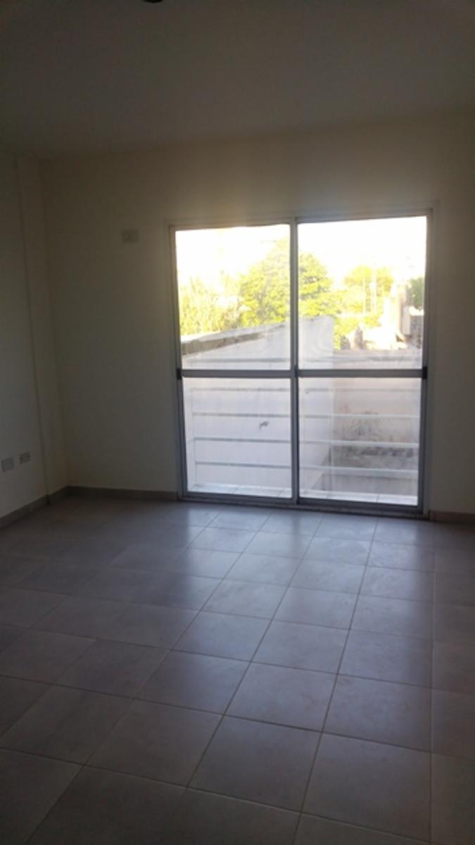 Larroche 300 · Morón — foto 5