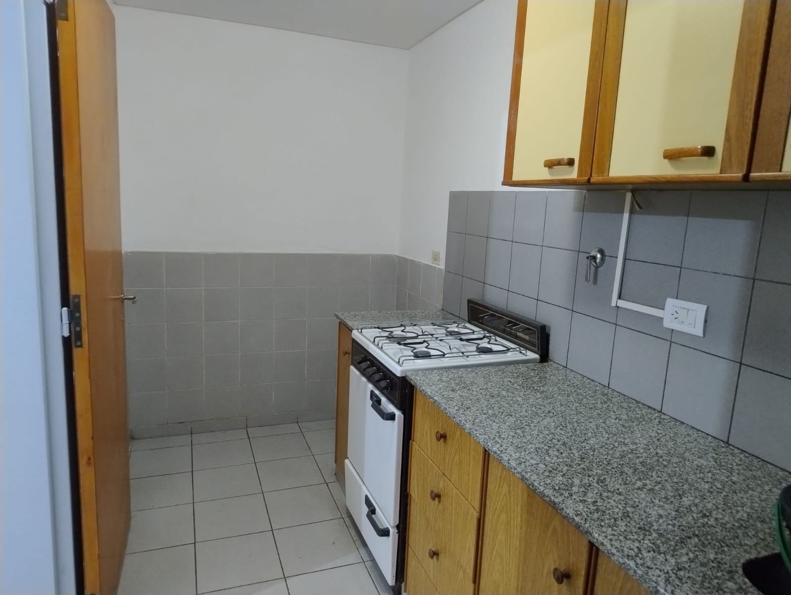 Thompson 1244 · Bahia Blanca — foto 8