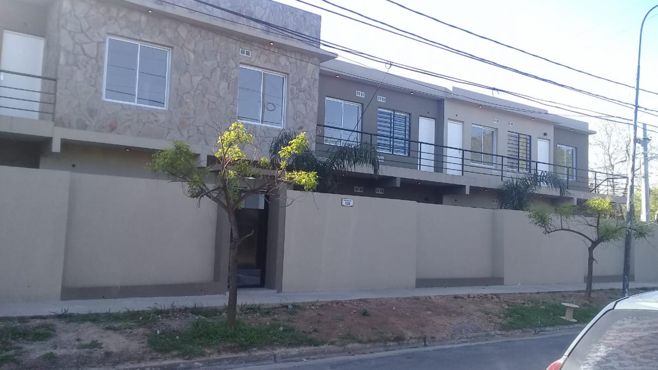 Departamento en Condominio cerrado con cochera de 2 ambientes a estrenar en EIVISSA HOUSE